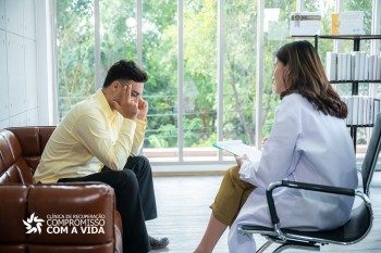 Clínica de Reabilitação para Dependentes de Álcool